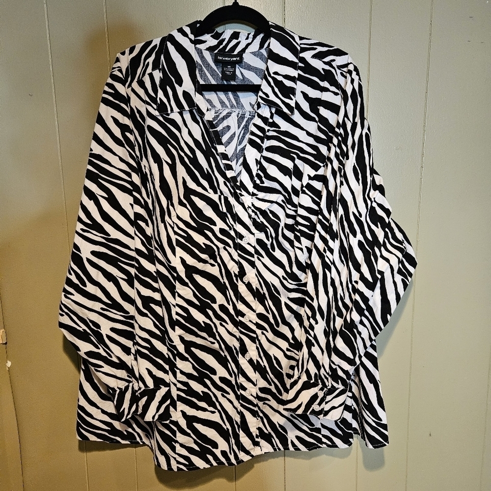 Zebra, Animal Print Button-Down Shirt - Size 24, Black and White, Stretchy